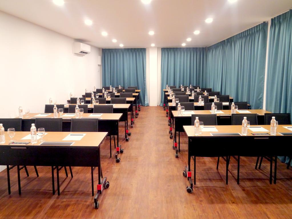 Dash Box Hotel Cyberjaya Luaran gambar